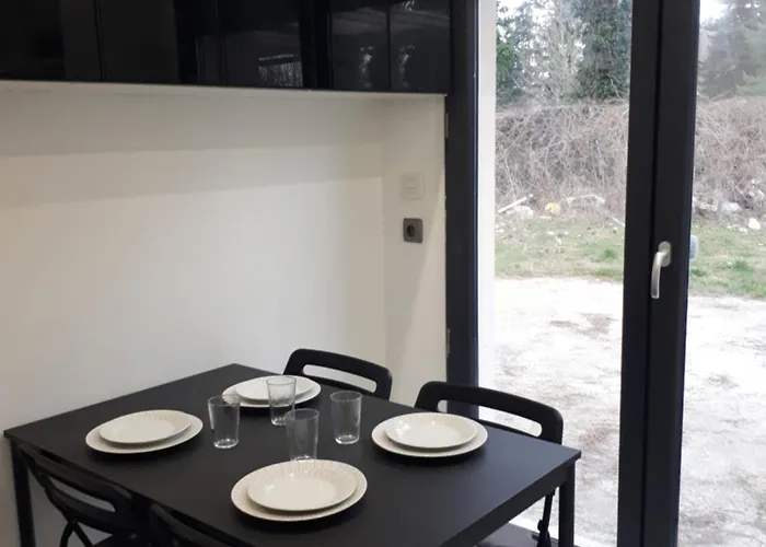 Ali 펜션 사비니-르-탕플